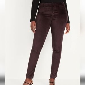 16 Petite • Old Navy • High-Waisted Pixie Skinny Velvet Pants
